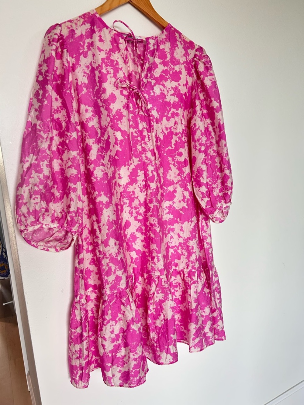 & Other Stories Stockholm Atelier Pink & Cream abstract puffed sleeve dress NWT